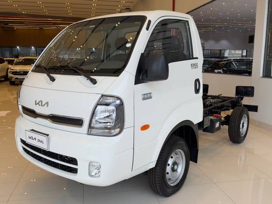 KIA BONGO 2.5 TD DIESEL STD CS 4x4 MANUAL KIA BONGO 2.5 TD DIESEL STD CS 4x4 MANUAL